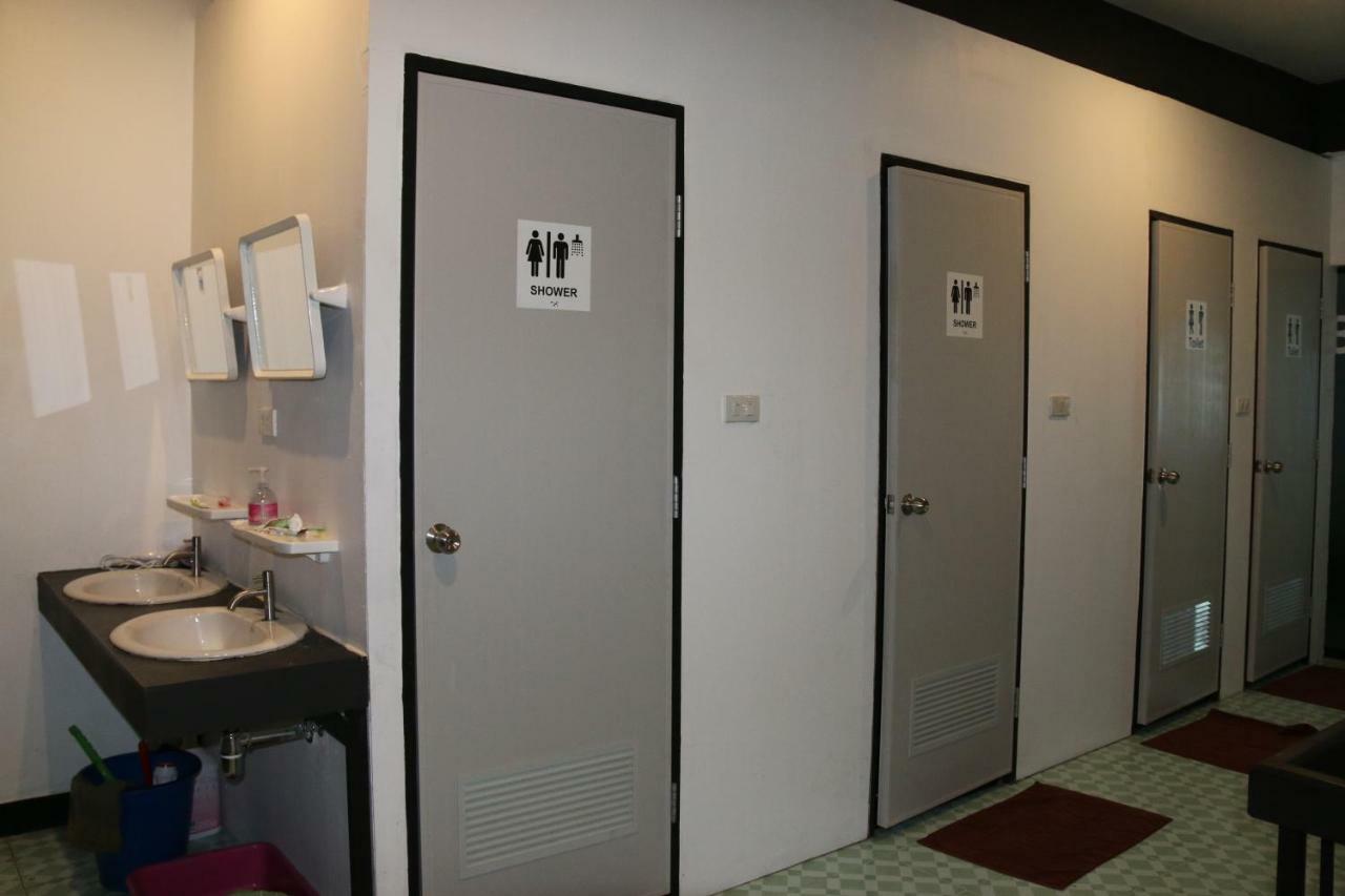 Family 2 Chiangmai (adults Only) Hostel Chiang Mai